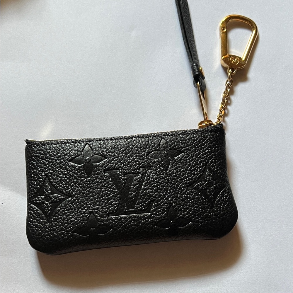 Louis Vuitton Black Monogram Key Holder with Gold Accent - Picture 3 of 10